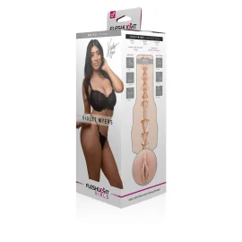 Fleshlight Girls Violet Myers (Waifu) vagina