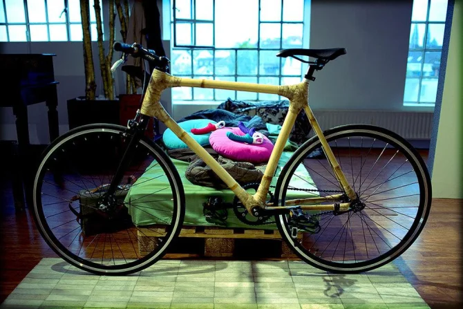 Fun Factory Tiger G5 CNC Vibrátor - indická červeň