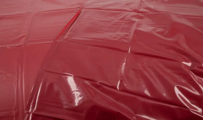 Fetish Lakované ložní prádlo - PVC prostěradlo 200x230 cm - červená