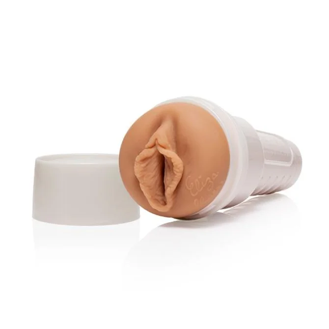 Fleshlight Girls Eliza Ibarra (Ethereal) s realistickým vstupem a bílým plastovým pouzdrem s odnímatelným víčkem.