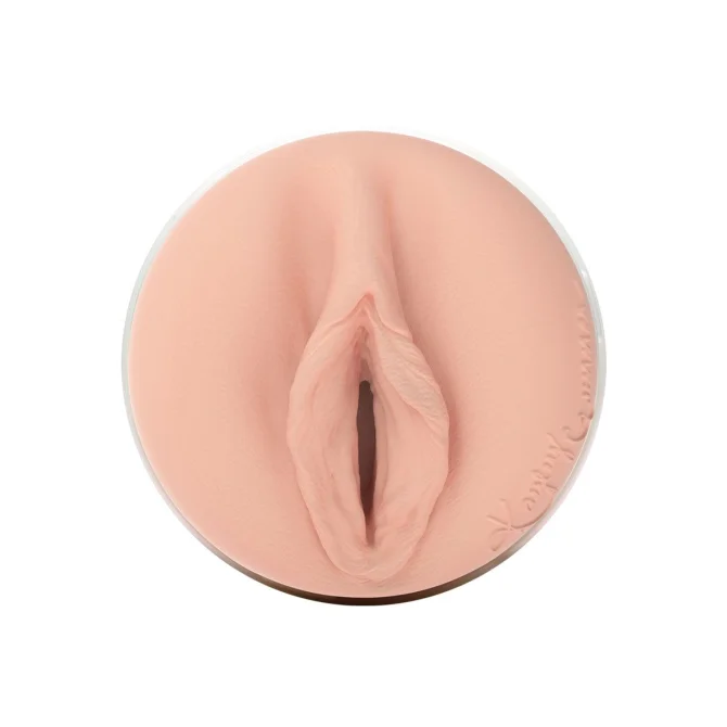 Fleshlight Girls Kayley Gunner (Fully Loaded) vagina