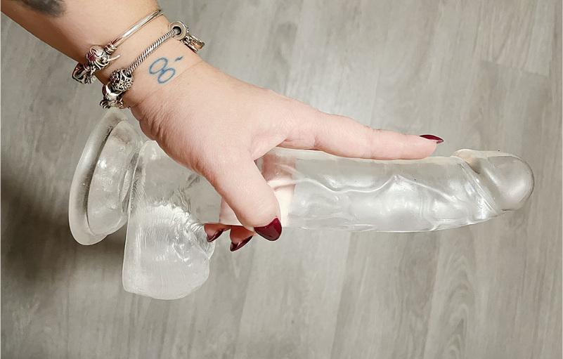 Dildo s přísavkou BASIC X Rocco