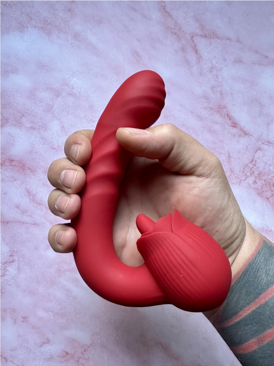 BASIC X Roses - porovnání s velikostí ruky